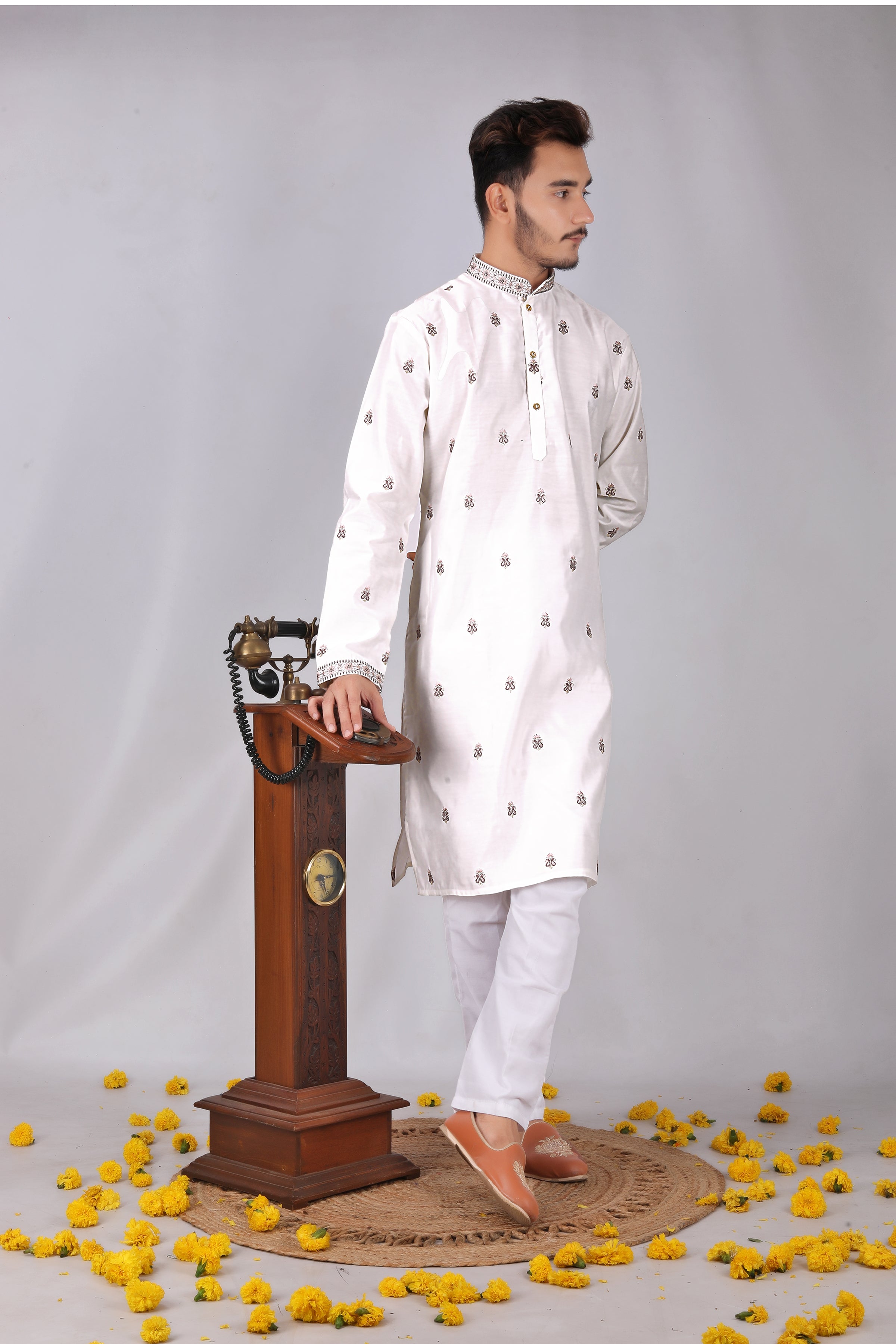 Premium Jacquard Men’s Kurta – Royal white Elegance Meets Contemporary Style