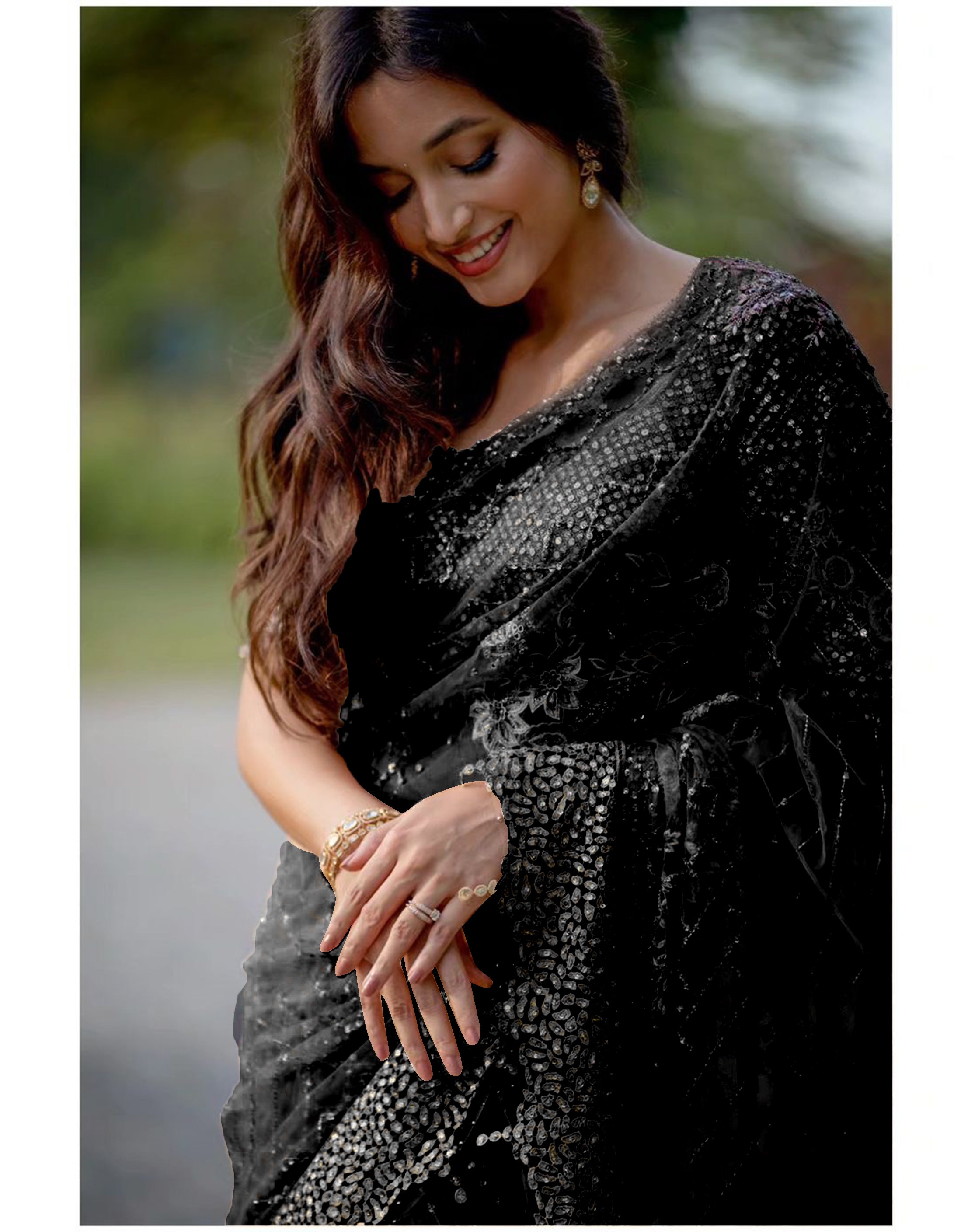 Net Festive in black with Resham work Mesmerizing Saree