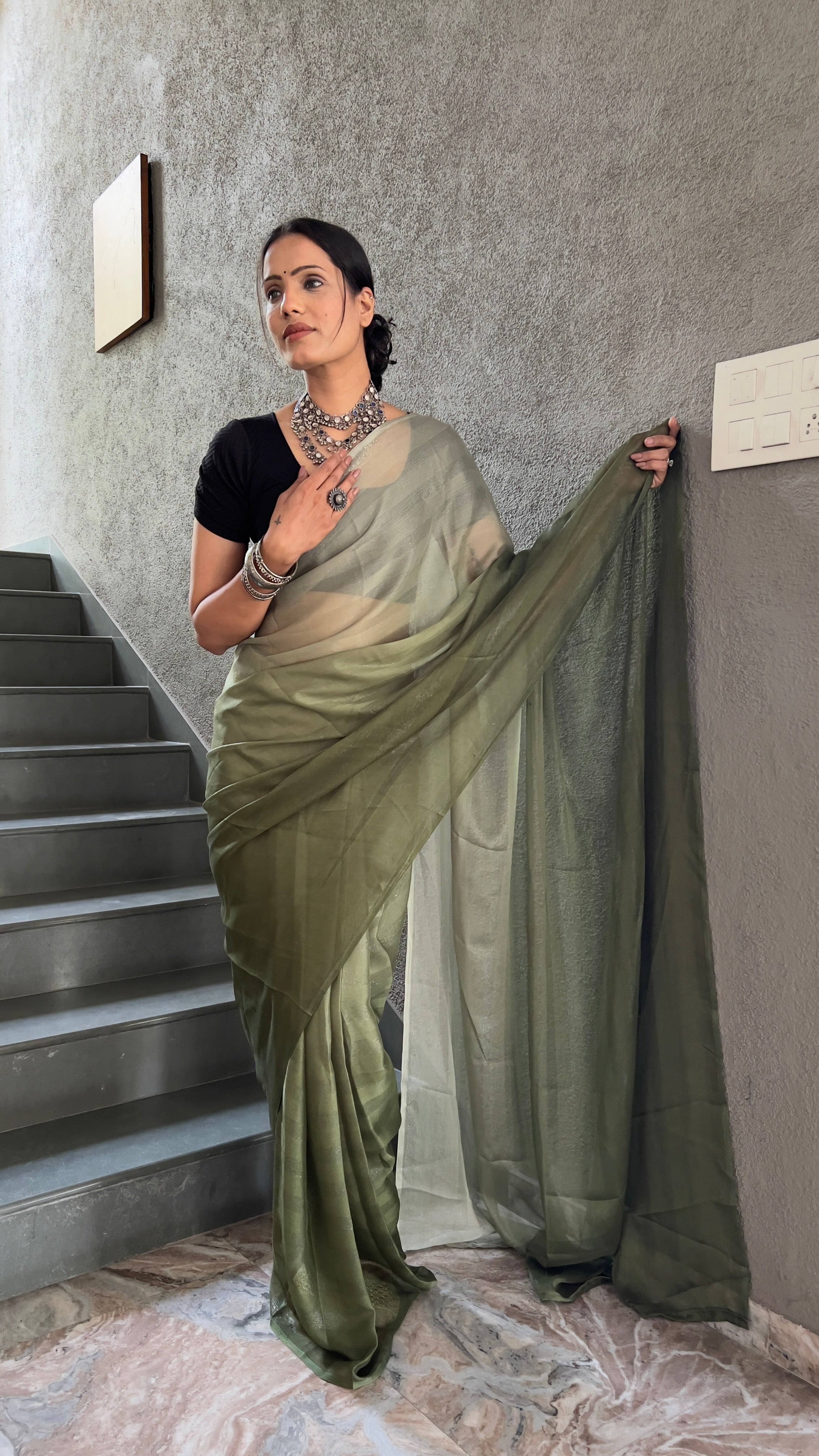 Sanghosha Ivy Green Premium Georgette multicolor 1-Min Ready To Wear Saree