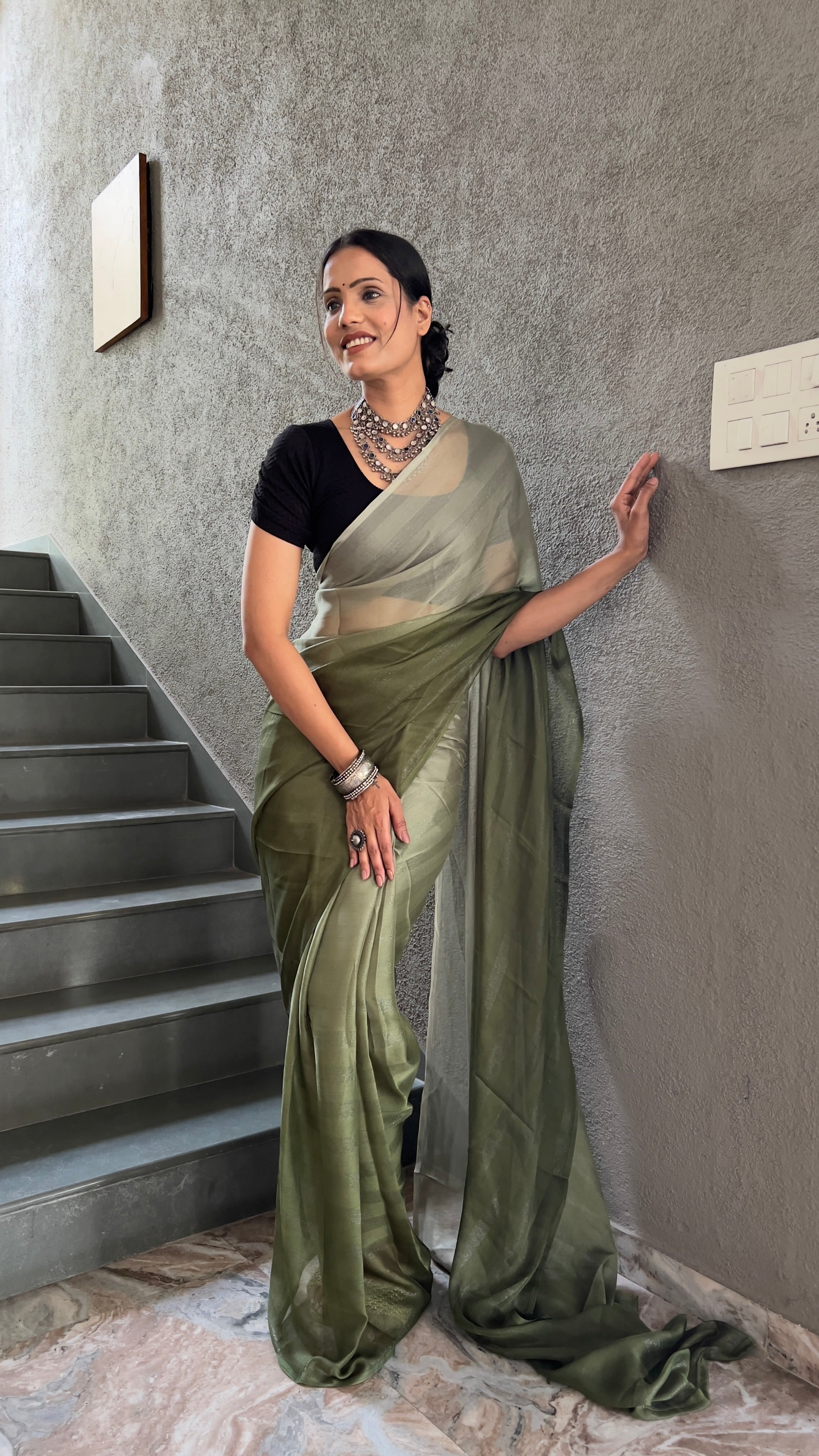 Sanghosha Ivy Green Premium Georgette multicolor 1-Min Ready To Wear Saree