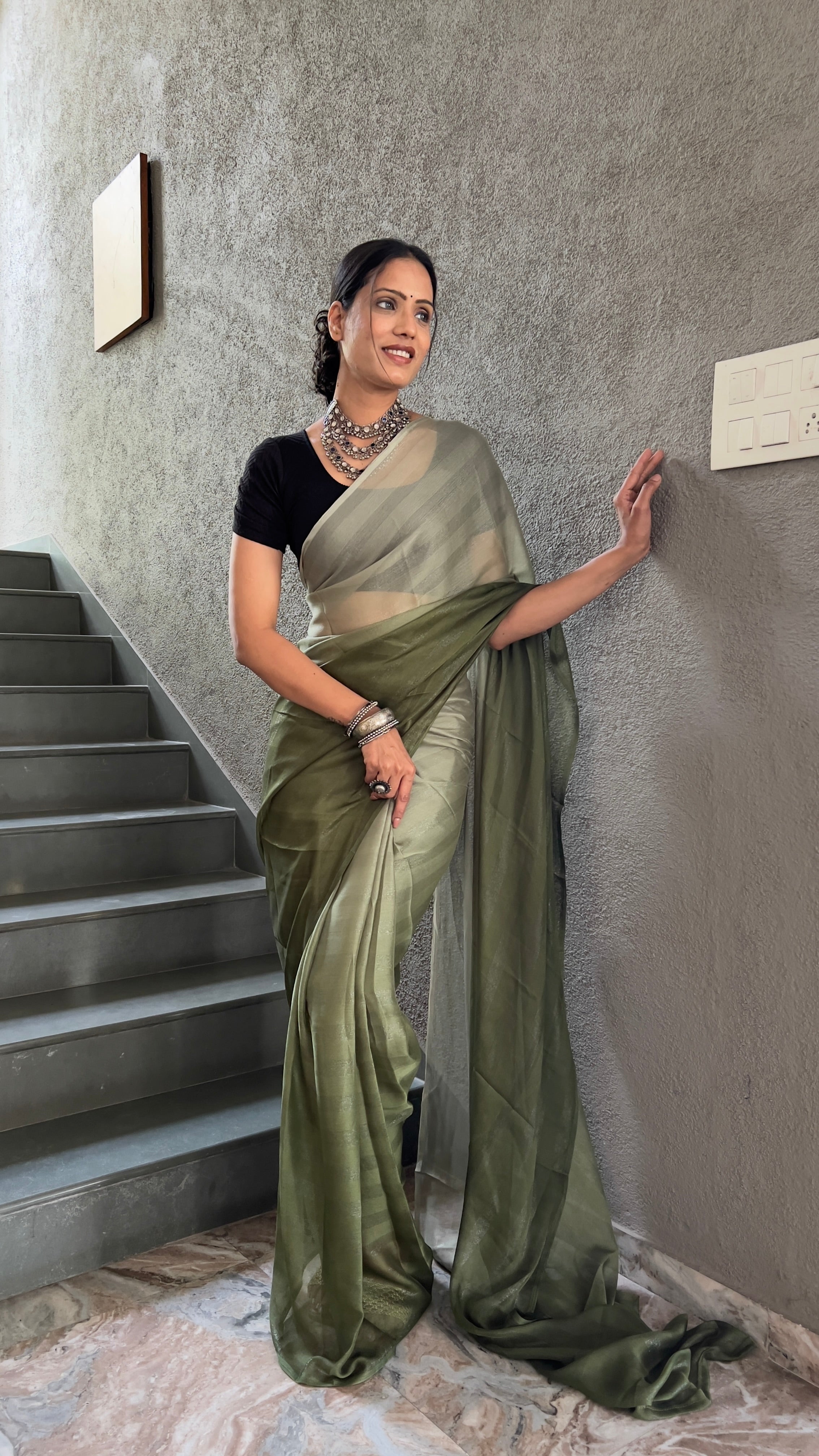 Sanghosha Ivy Green Premium Georgette multicolor 1-Min Ready To Wear Saree