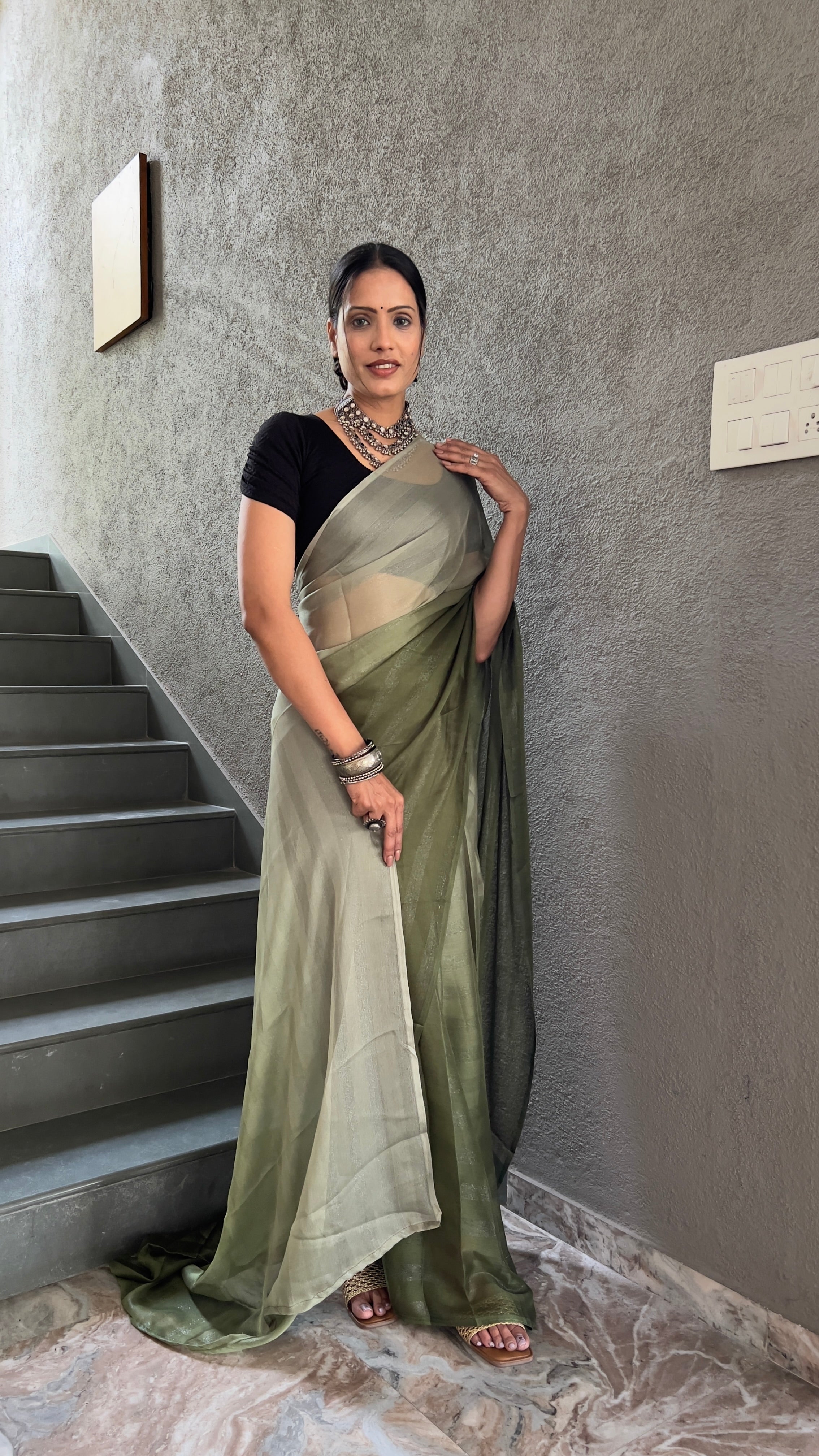 Sanghosha Ivy Green Premium Georgette multicolor 1-Min Ready To Wear Saree